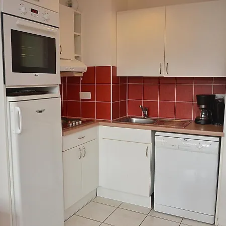 Spacieux A Foret - Balcon Sud - Parking Couvert - Proche Pistes Et Commerces - Fr-1-425-124 *
